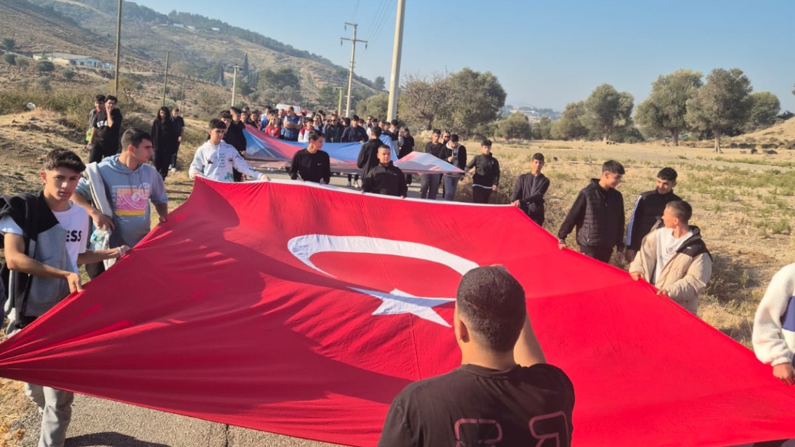 Cumhuriyet Coşkusu: Öğrencilerimiz 