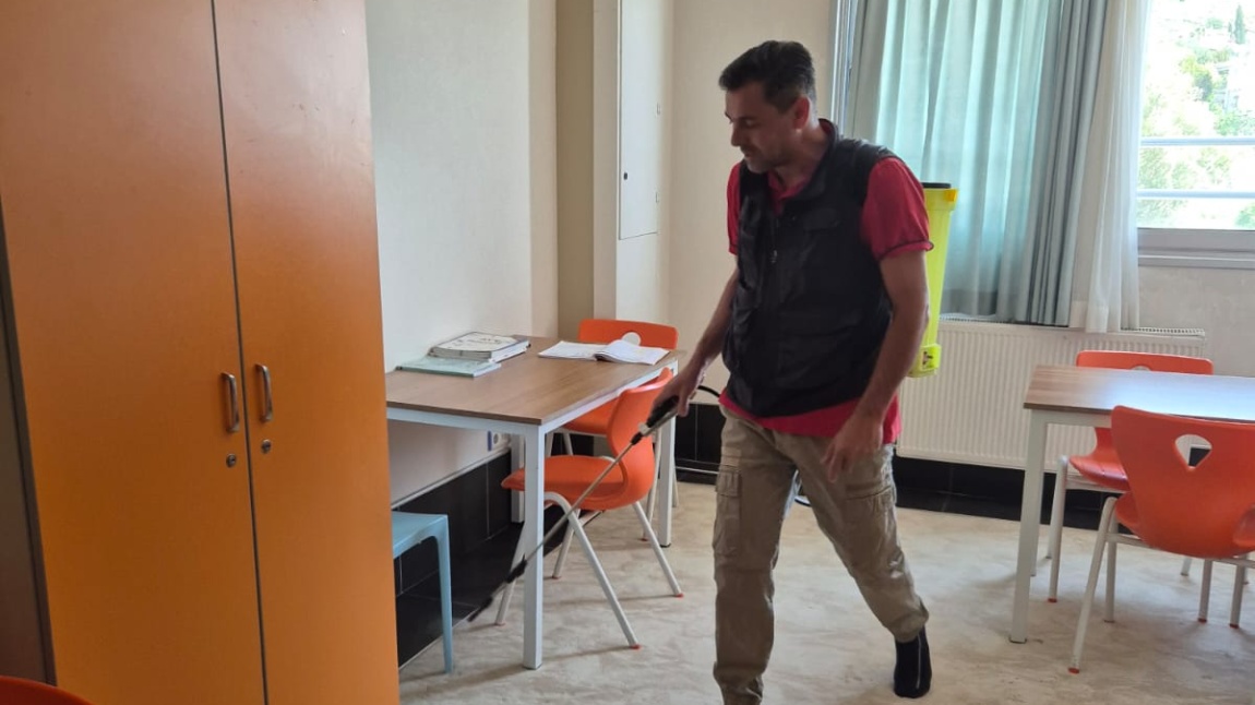 Okulumuzda Kapsamlı İlaçlama Çalışması Yapıldı